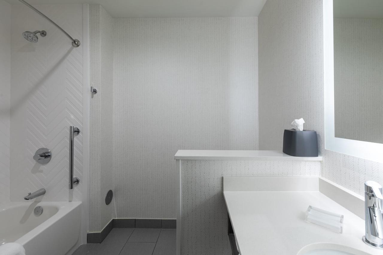 Holiday Inn Greenville - Woodruff Road By Ihg Exterior foto