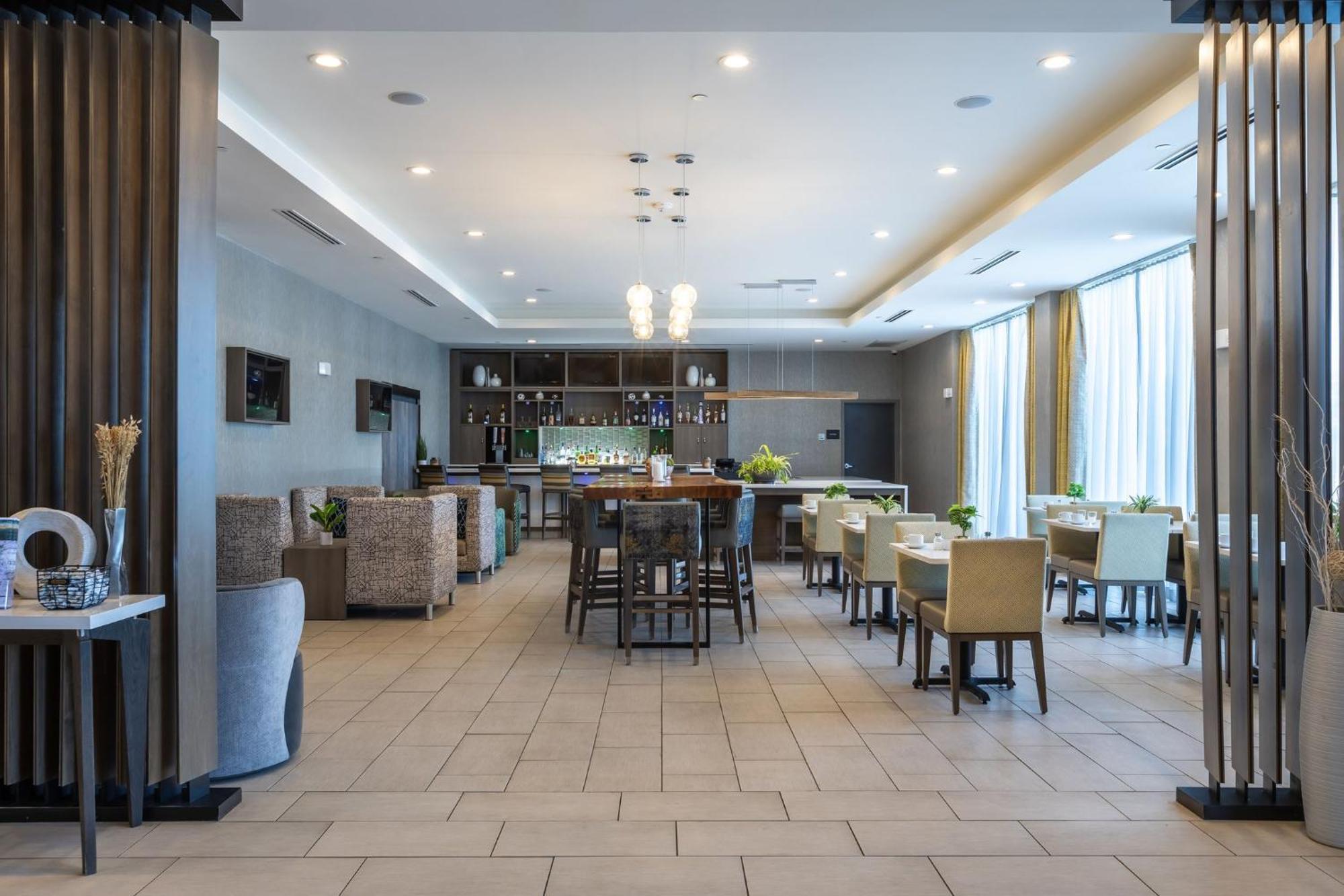 Holiday Inn Greenville - Woodruff Road By Ihg Exterior foto
